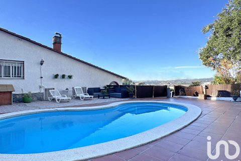 Hus till salu i Abrera, Barcelona, Spanien 4 sovrum, 783 kvm. Nr. 154133 - foto 13