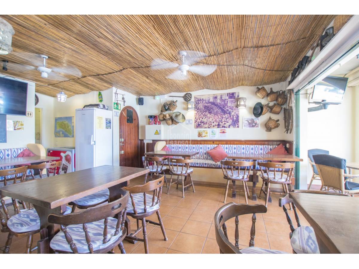 Cafe / restaurant à Cala'n Porter, Menorca, Espagne 104 m2 No. 65465
