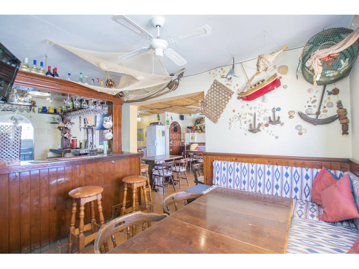Cafe / restaurant à Cala'n Porter, Menorca, Espagne 104 m2 No. 65465