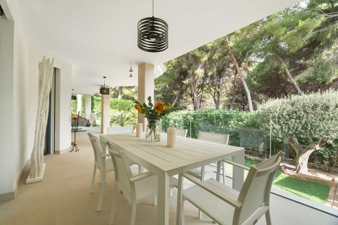 Villa en venta en Costa De La Calma, Mallorca, España 5 dormitorios, 348 m2 No. 143457 - foto 5