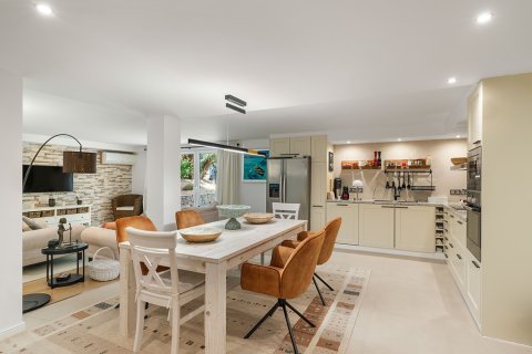 Villa en venta en Costa De La Calma, Mallorca, España 5 dormitorios, 348 m2 No. 143457 - foto 29