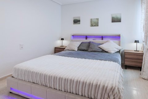 Wohnung zum Verkauf in Torrevieja, Alicante, Spanien 3 Schlafzimmer, 84 m2 Nr. 194255 - Foto 17