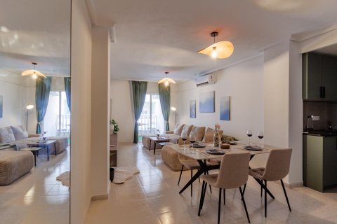 Wohnung zum Verkauf in Torrevieja, Alicante, Spanien 3 Schlafzimmer, 84 m2 Nr. 194255 - Foto 2