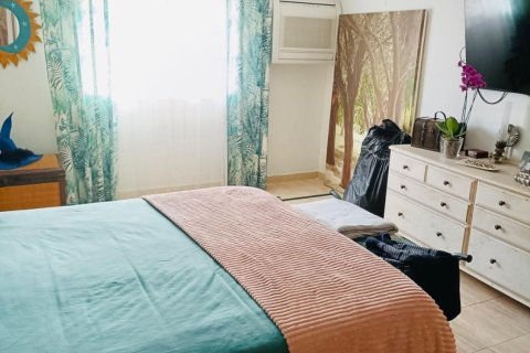 Kaupunkipientalo myytävänä Torrevieja, Alicante, Espanja, 3 makuuhuonetta, 257 m2 No. 194256 - kuva 28