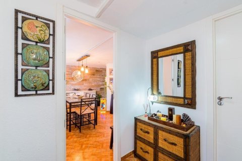 Kaupunkipientalo myytävänä Torrevieja, Alicante, Espanja, 3 makuuhuonetta, 257 m2 No. 194256 - kuva 6