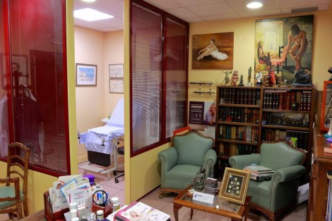 Apartment for sale Madrid, Spain 5 bedrooms, 163 sq.m. No. 109175 - photo 10