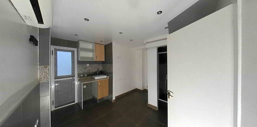 Apartment in Barcelona, Spain 6 bedrooms, 103 sq.m. No. 167182