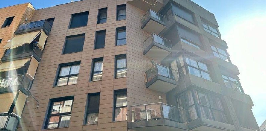 Квартира в Вилафранка-дель-Пенедес, Барселона, Испания 1 спальня, 93м2 №167187