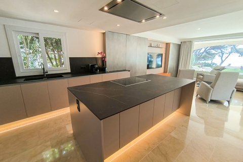 Villa till salu i Alcudia, Mallorca, Spanien 5 sovrum, 445 kvm. Nr. 148203 - foto 12