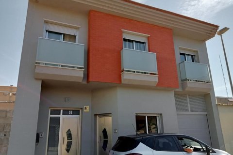 Villa till salu i San Pedro del Pinatar, Murcia, Spanien 3 sovrum,  Nr. 140165 - foto 1