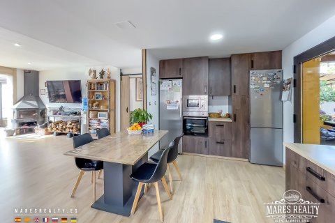 Villa en venta en Lloret de Mar, Gerona, España 13 dormitorios, 650 m2 No. 140162 - foto 10