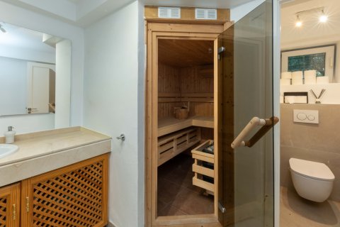 Villa en venta en Costa De La Calma, Mallorca, España 4 dormitorios, 300 m2 No. 151494 - foto 18