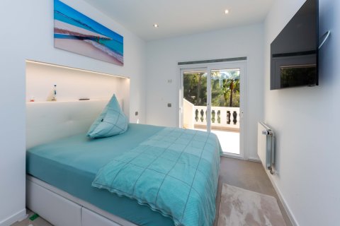 Villa en venta en Costa De La Calma, Mallorca, España 4 dormitorios, 300 m2 No. 151494 - foto 15