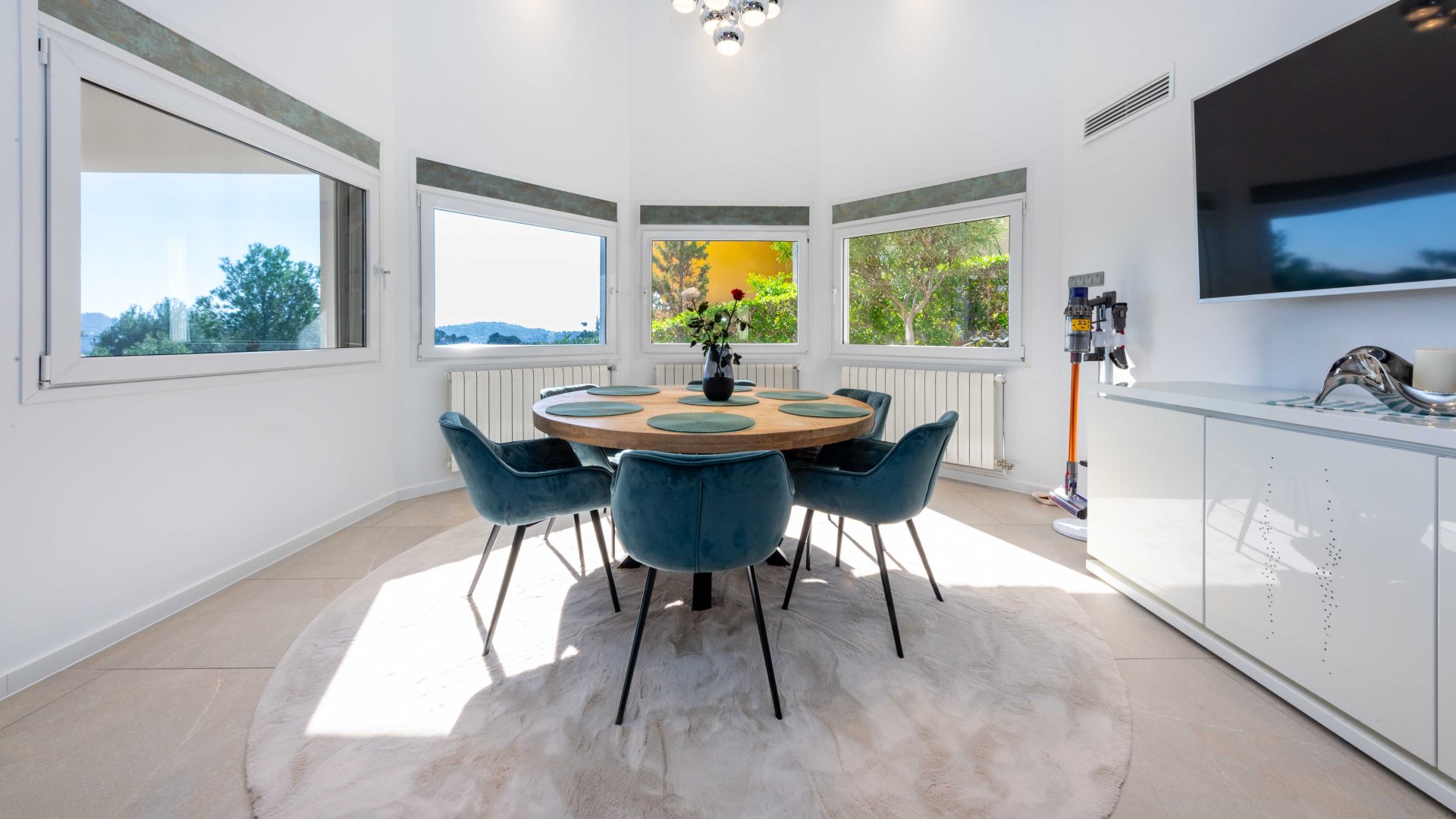 Villa i Costa De La Calma, Mallorca, Spanien 4 sovrum, 300 kvm. Nr. 151494