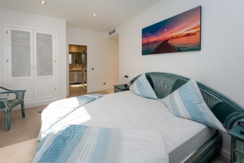 Villa en venta en Costa De La Calma, Mallorca, España 4 dormitorios, 300 m2 No. 151494 - foto 11