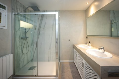 Villa en venta en Costa De La Calma, Mallorca, España 4 dormitorios, 300 m2 No. 151494 - foto 14