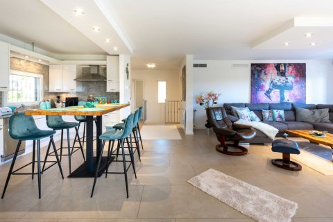 Villa en venta en Costa De La Calma, Mallorca, España 4 dormitorios, 300 m2 No. 151494 - foto 7