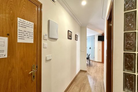 Apartment for rent Alicante, Spain 2 bedrooms, 90 sq.m. No. 109183 - photo 21