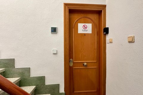 Apartment for rent Alicante, Spain 2 bedrooms, 90 sq.m. No. 109183 - photo 28