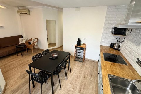 Apartment for rent Alicante, Spain 2 bedrooms, 90 sq.m. No. 109183 - photo 8