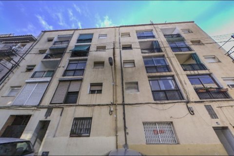 Huoneisto Mataro, Barcelona, Espanja 3 makuuhuonetta, 82 m2 No. 193833