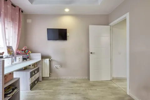 Сasa en venta en Terrassa, Barcelona, España 5 dormitorios, 216 m2 No. 193834 - foto 17