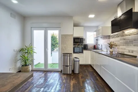 Сasa en venta en Terrassa, Barcelona, España 5 dormitorios, 216 m2 No. 193834 - foto 6