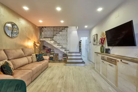 Сasa en venta en Terrassa, Barcelona, España 5 dormitorios, 216 m2 No. 193834 - foto 14