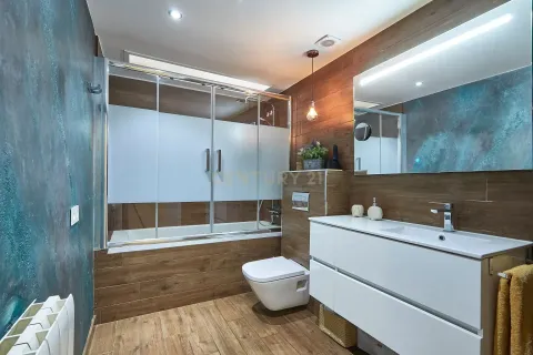 Сasa en venta en Terrassa, Barcelona, España 5 dormitorios, 216 m2 No. 193834 - foto 26