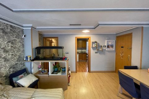 Apartment à vendre à Torrevieja, Alicante, Espagne, 4 chambres, 110 m2 No. 142717 - photo 6