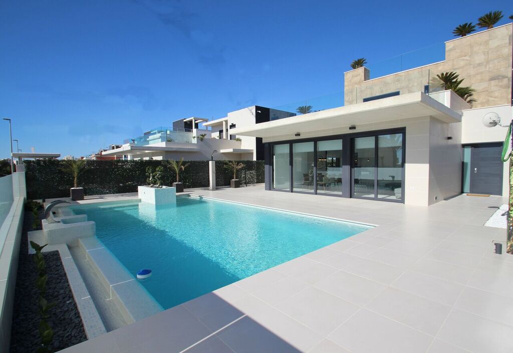 Villa San Miguel de Salinas, Alicante, Spānijā 3 istabas,  Nr. 81074