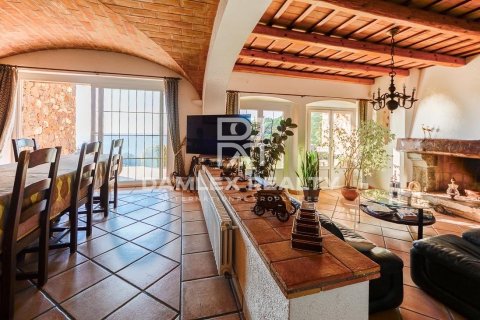 Huvila myytävänä Sant Feliu de Guixols, Girona, Espanja, 9 makuuhuonetta, 700 m2 No. 176690 - kuva 7