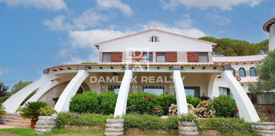 Villa a Santa Cristina d'Aro, Girona, Spagna 8 camere da letto, 922 mq. N° 176691