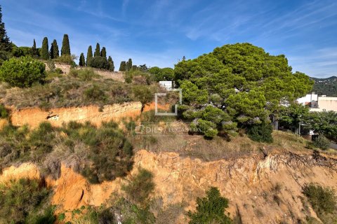Villa for sale in Caldes d'Estrac, Barcelona, Spain 4 bedrooms, 275 sq.m. No. 150664 - photo 11