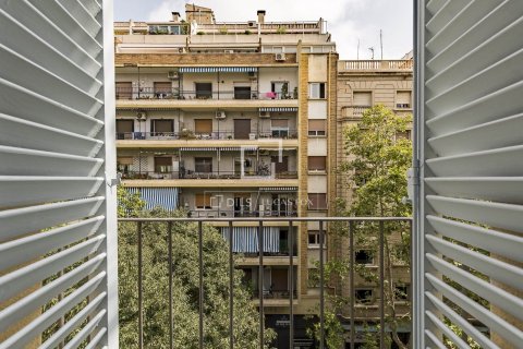 Apartamento en venta en Barcelona, España 3 dormitorios, 84 m2 No. 150668 - foto 17