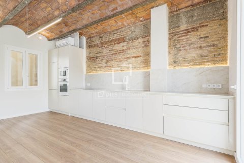 Apartamento en venta en Barcelona, España 3 dormitorios, 84 m2 No. 150668 - foto 8