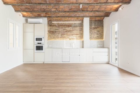 Apartamento en venta en Barcelona, España 3 dormitorios, 84 m2 No. 150668 - foto 9