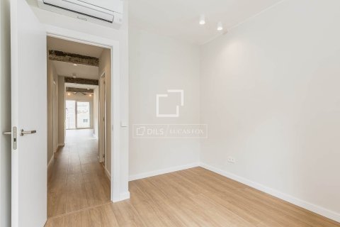 Apartamento en venta en Barcelona, España 3 dormitorios, 84 m2 No. 150668 - foto 24