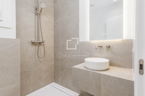 Apartamento en venta en Barcelona, España 3 dormitorios, 84 m2 No. 150668 - foto 30