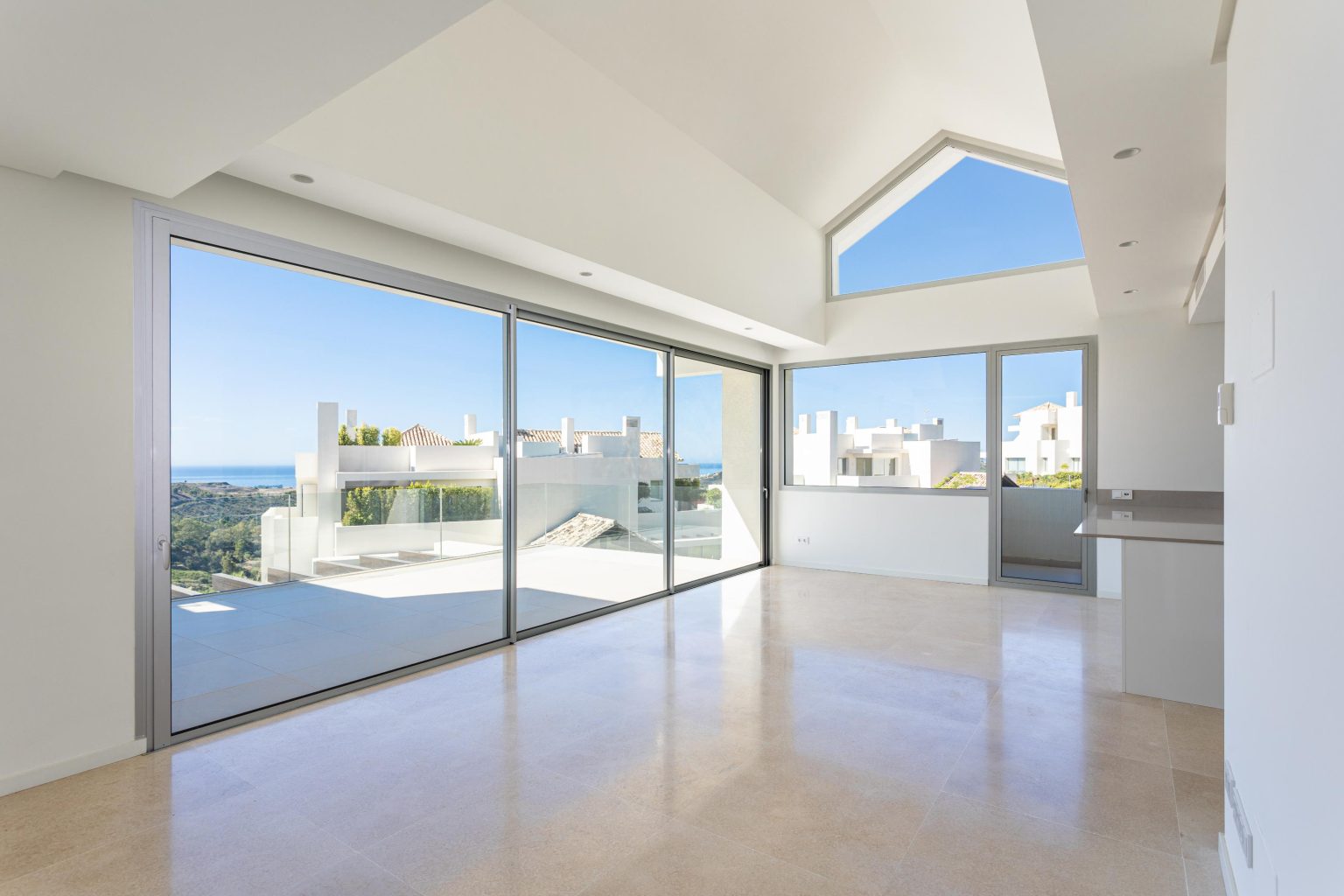 Huoneisto Benahavis, Malaga, Espanja 3 makuuhuonetta, 281 m2 No. 136015
