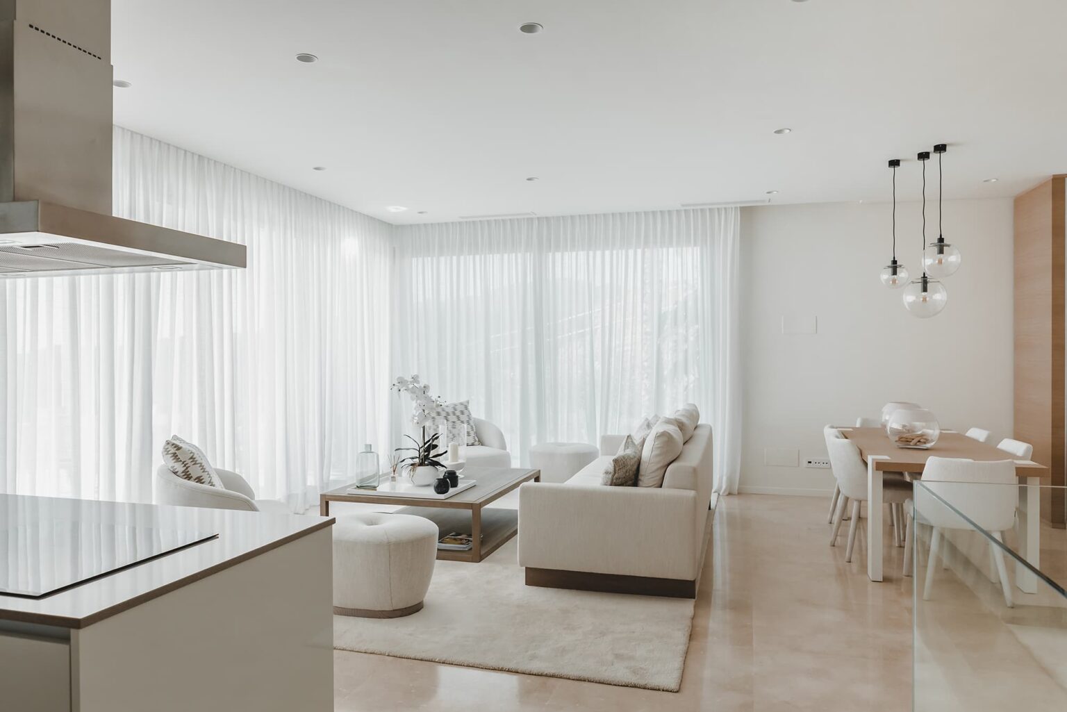 Huoneisto Benahavis, Malaga, Espanja 3 makuuhuonetta, 281 m2 No. 136015
