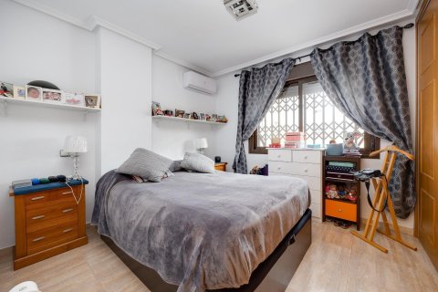Appartamento in vendita a Torrevieja, Alicante, Spagna 2 camere da letto, 80 mq. N° 177527 - foto 10