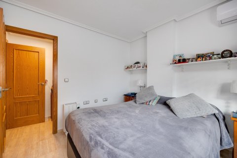 Appartamento in vendita a Torrevieja, Alicante, Spagna 2 camere da letto, 80 mq. N° 177527 - foto 11