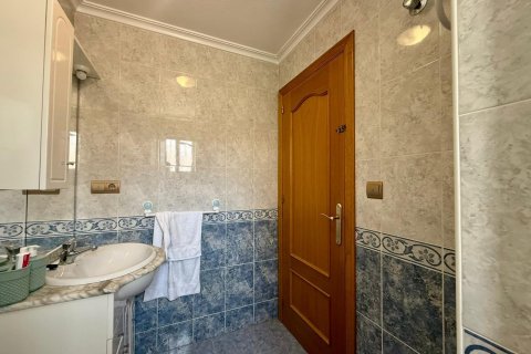 Продажа пентхауса в Ла Мата, Аликанте, Испания 4 спальни, 60м2 №177524 - фото 21
