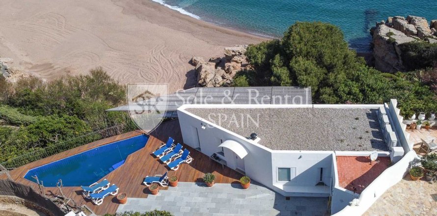 Hus i Begur, Girona, Spanien 3 sovrum, 130 kvm. Nr. 166501