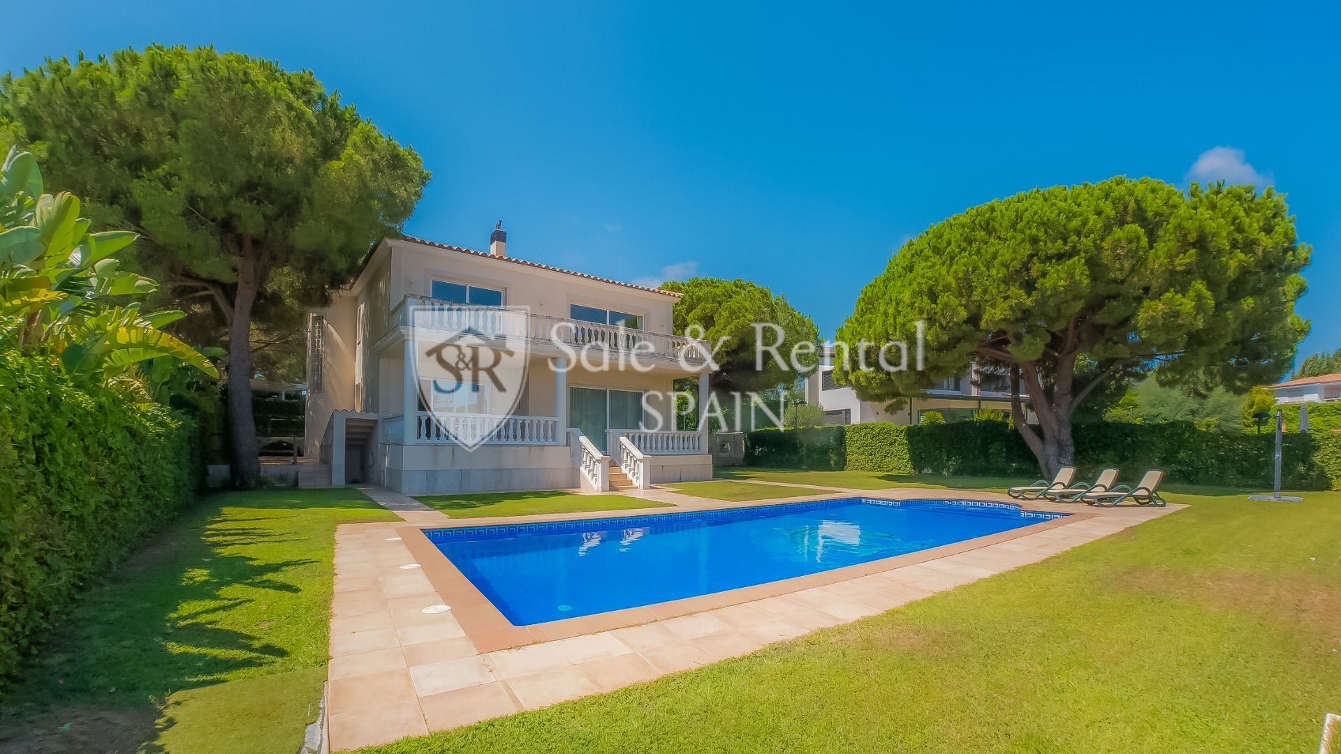 Hus i Platja D'aro, Girona, Spanien 6 sovrum, 371 kvm. Nr. 166500