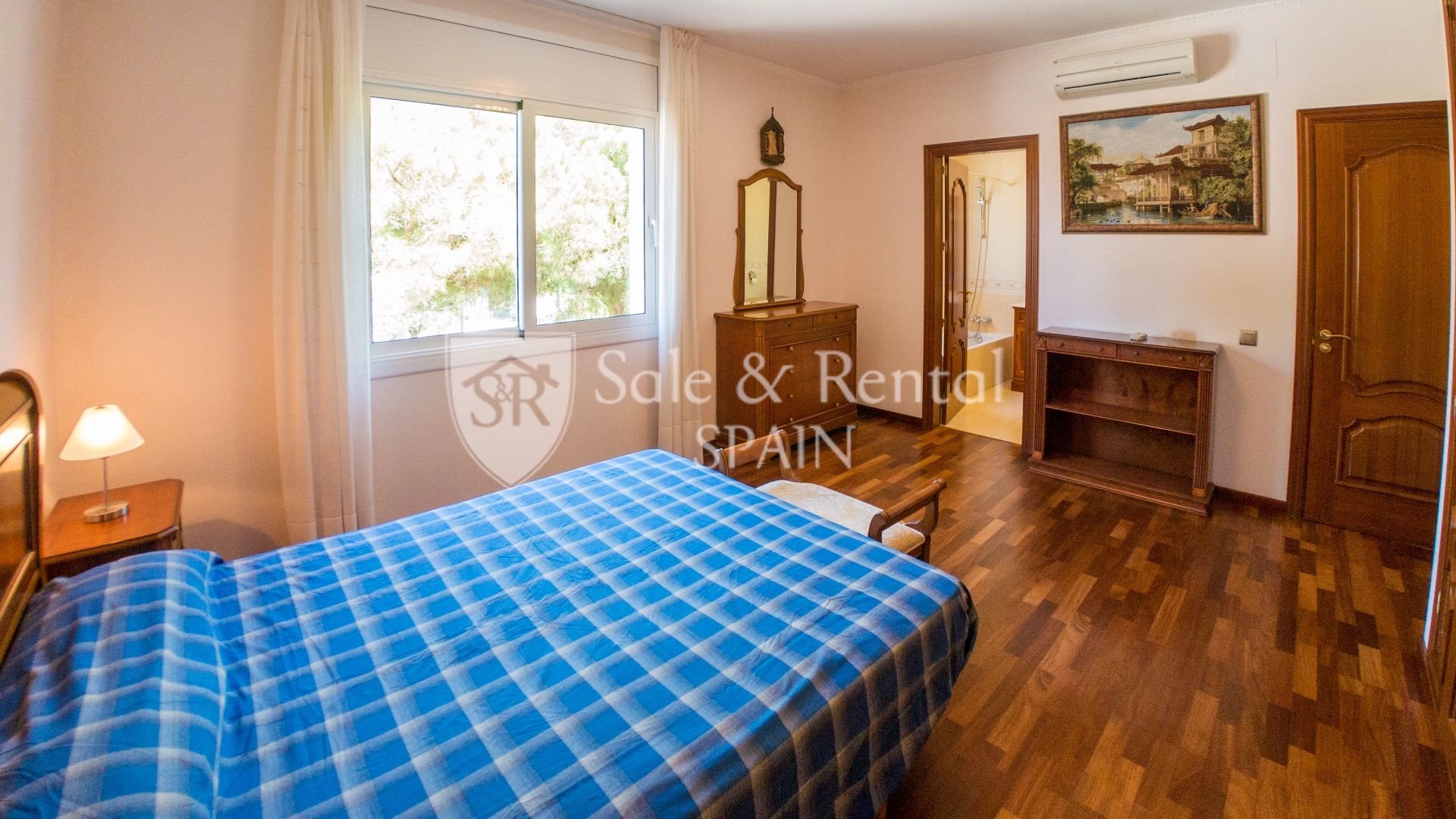 Hus i Platja D'aro, Girona, Spanien 6 sovrum, 371 kvm. Nr. 166500