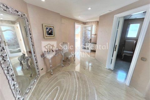 Talo myytävänä Sant Feliu de Guixols, Girona, Espanja, 10 makuuhuonetta, 1323 m2 No. 166496 - kuva 19