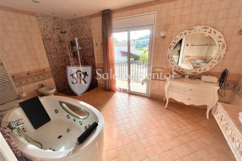 Talo myytävänä Sant Feliu de Guixols, Girona, Espanja, 10 makuuhuonetta, 1323 m2 No. 166496 - kuva 21