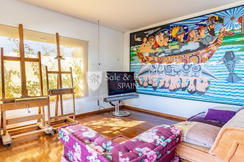 Hus till salu i Llanca, Girona, Spanien 5 sovrum, 225 kvm. Nr. 166495 - foto 21